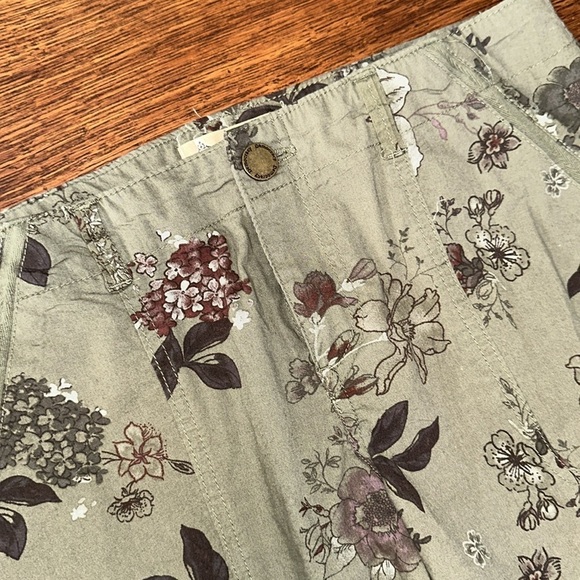 Democracy Floral Ankle Pants - Olive and Brown - Picture 2 of 9